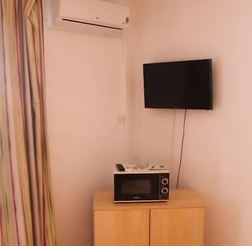 Grazioso Bilocale A 200 M Dal Mare In Con Piscina E Wi-fi * Linguizzetta