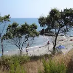 Grazioso Bilocale A 200 M Dal Mare In Con Piscina E Wi-fi Apartman *