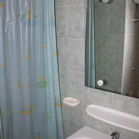 Grazioso Bilocale A 200 M Dal Mare In Con Piscina E Wi-fi * Linguizzetta