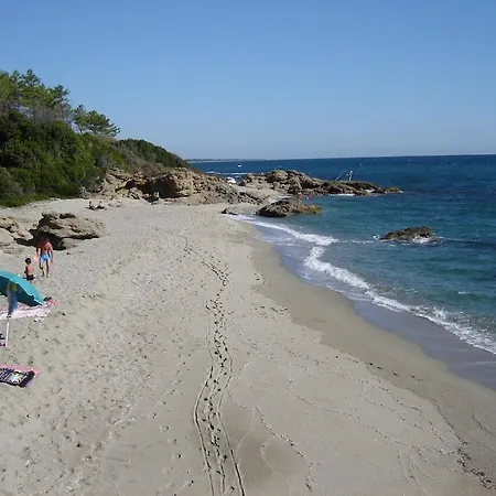 Grazioso Bilocale A 200 M Dal Mare In Con Piscina E Wi-fi Appartamento *