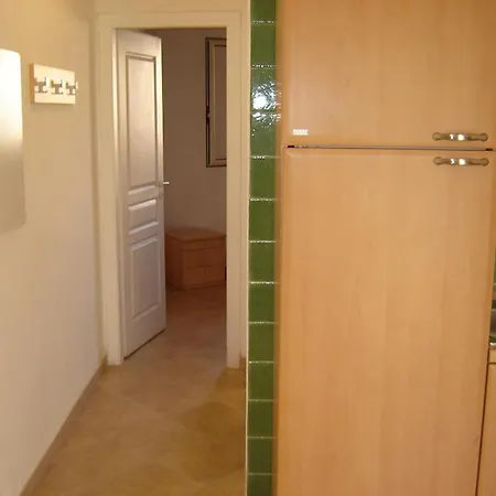 Lejlighed Grazioso Bilocale A 200 M Dal Mare In Con Piscina E Wi-fi