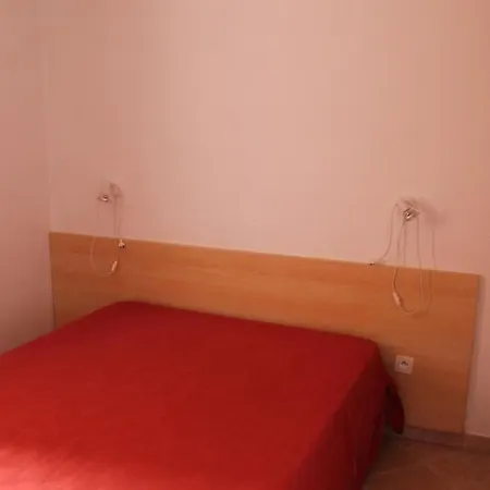 Grazioso Bilocale A 200 M Dal Mare In Con Piscina E Wi-fi