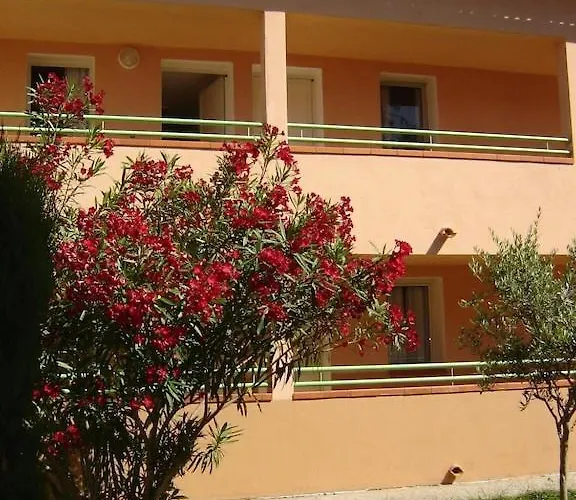 Apartmán Grazioso Bilocale A 200 M Dal Mare In Con Piscina E Wi-fi *